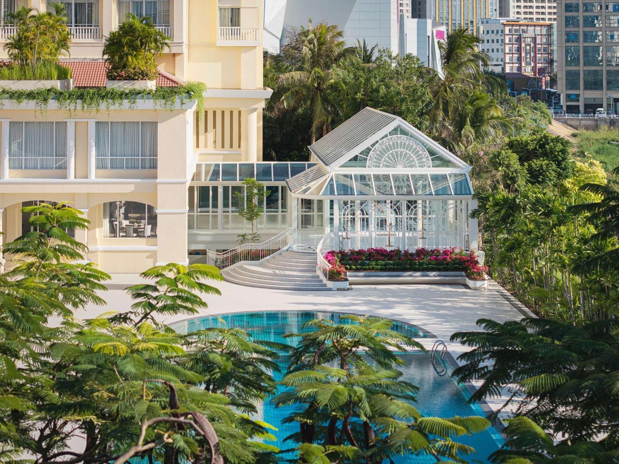 Sofitel Phnom Penh Phokeethra Hotel Ngoại thất bức ảnh