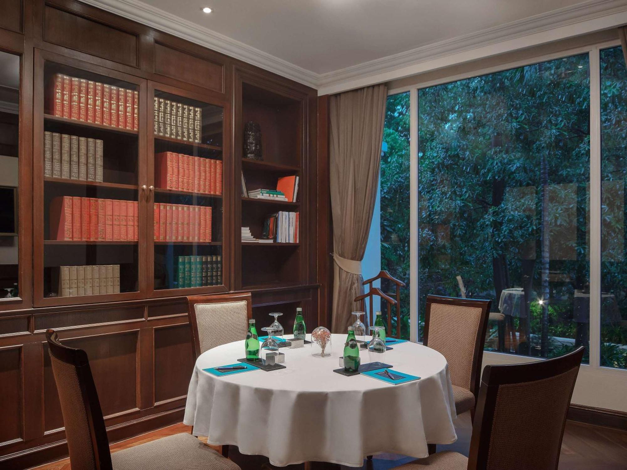 Sofitel Phnom Penh Phokeethra Hotel Ngoại thất bức ảnh